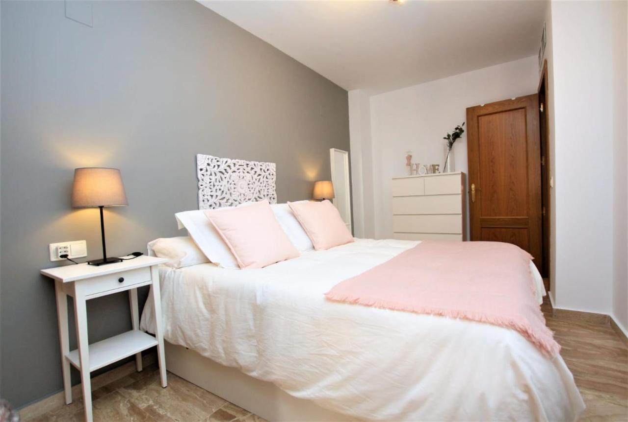 מארבלה Apartamento Beachfront La Jacaranda מראה חיצוני תמונה