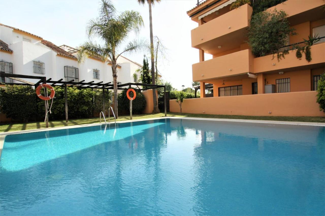 מארבלה Apartamento Beachfront La Jacaranda מראה חיצוני תמונה