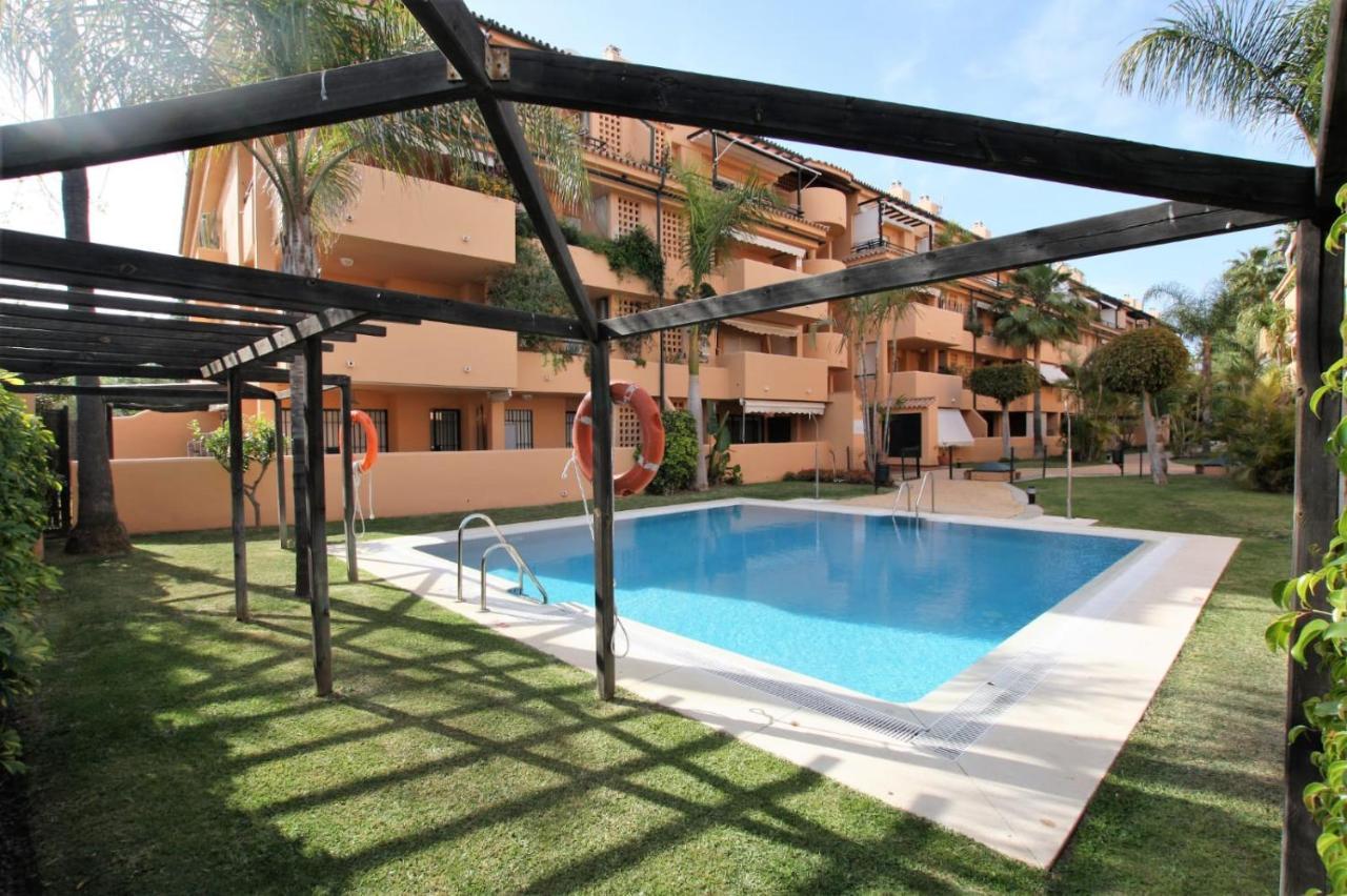מארבלה Apartamento Beachfront La Jacaranda מראה חיצוני תמונה